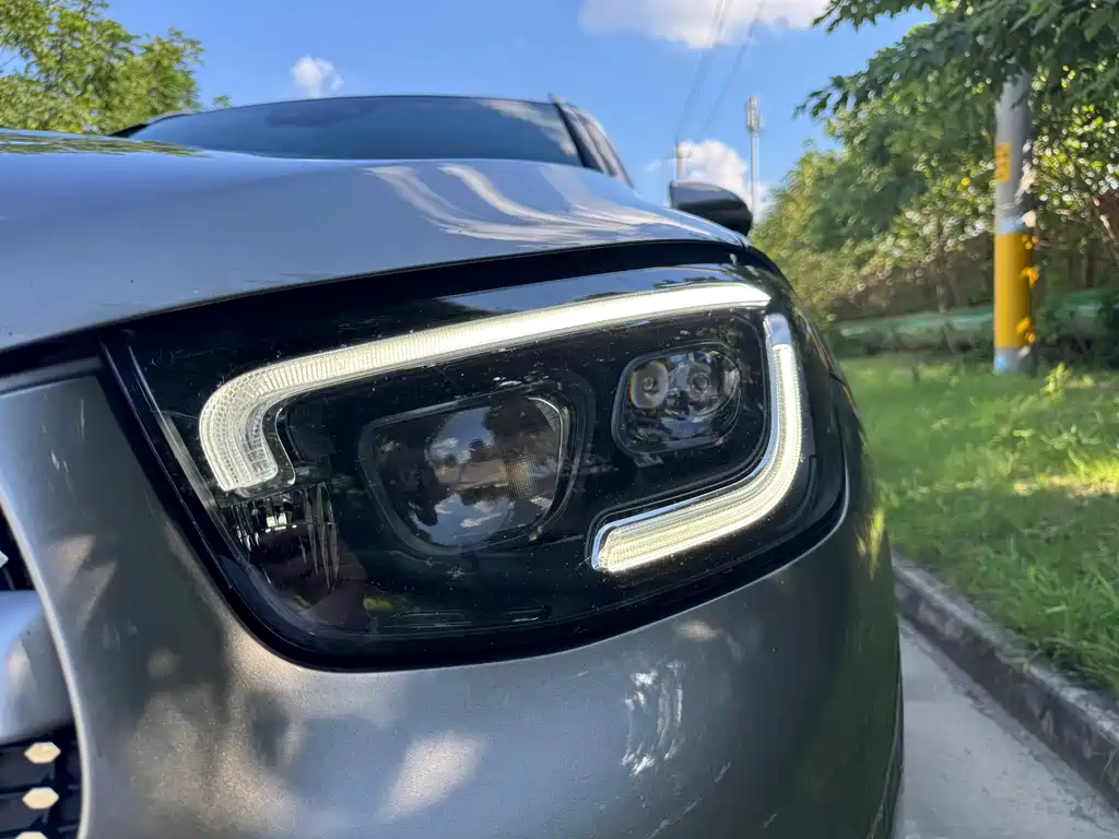 Mercedes-Benz GLC — миниатюра 17