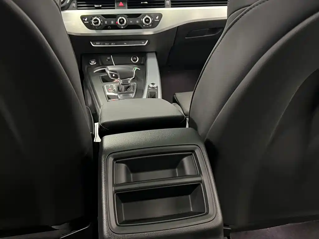 Audi A4L — миниатюра 16
