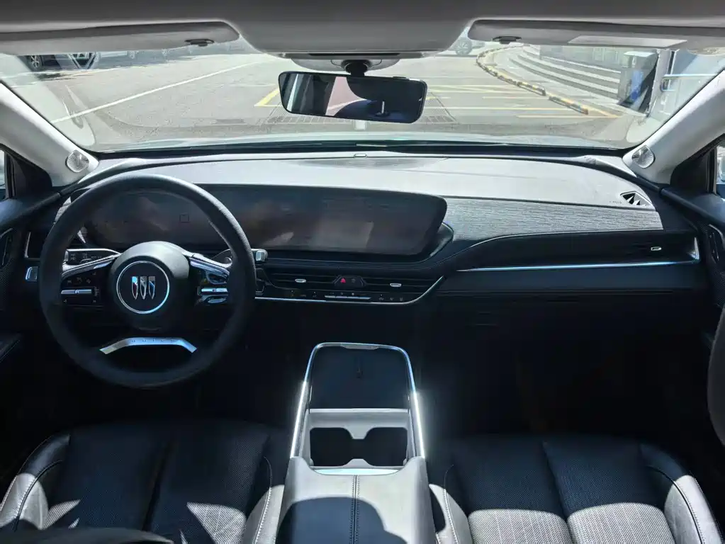 Buick LaCrosse — миниатюра 9