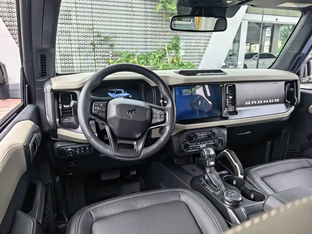 Ford Bronco — миниатюра 3