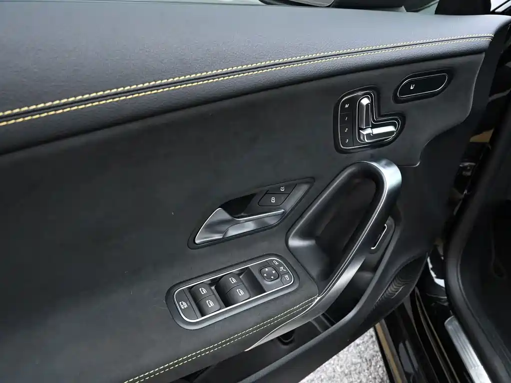 Mercedes-Benz CLA AMG — миниатюра 18