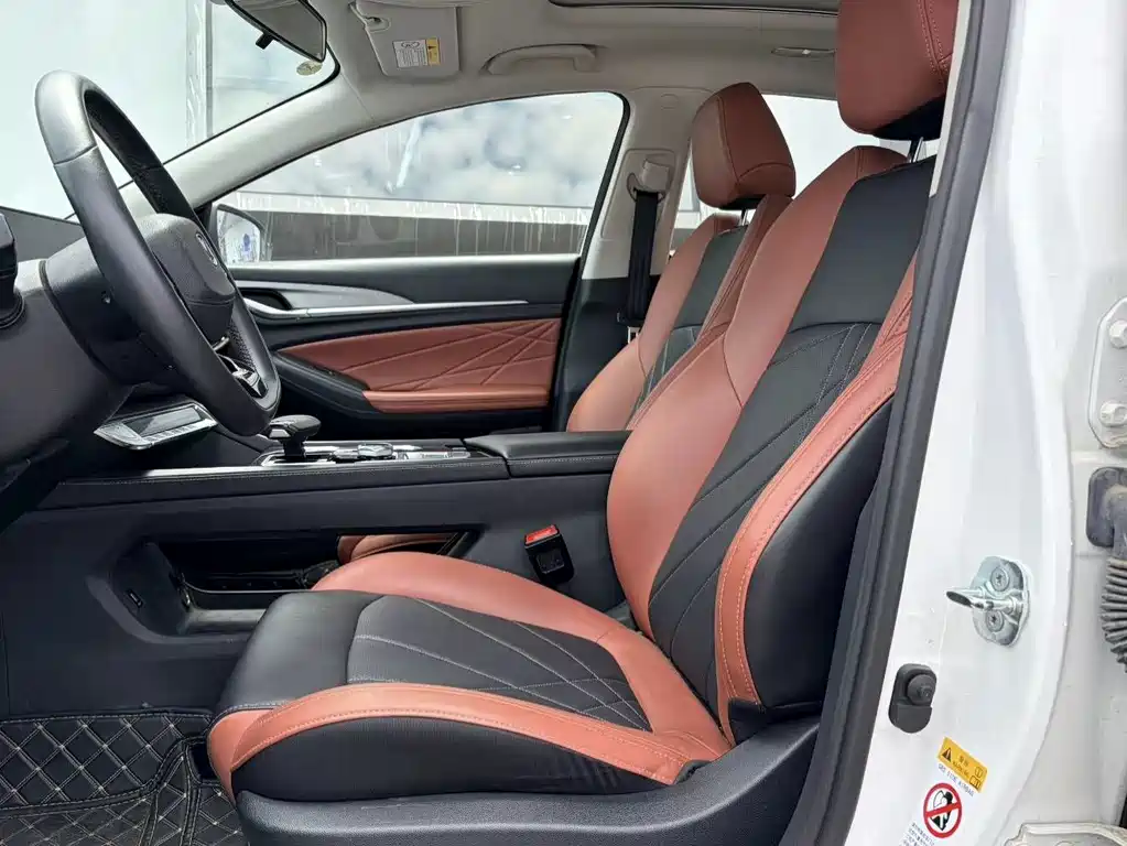 Changan Eado — миниатюра 5