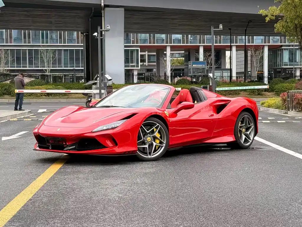 Ferrari F8