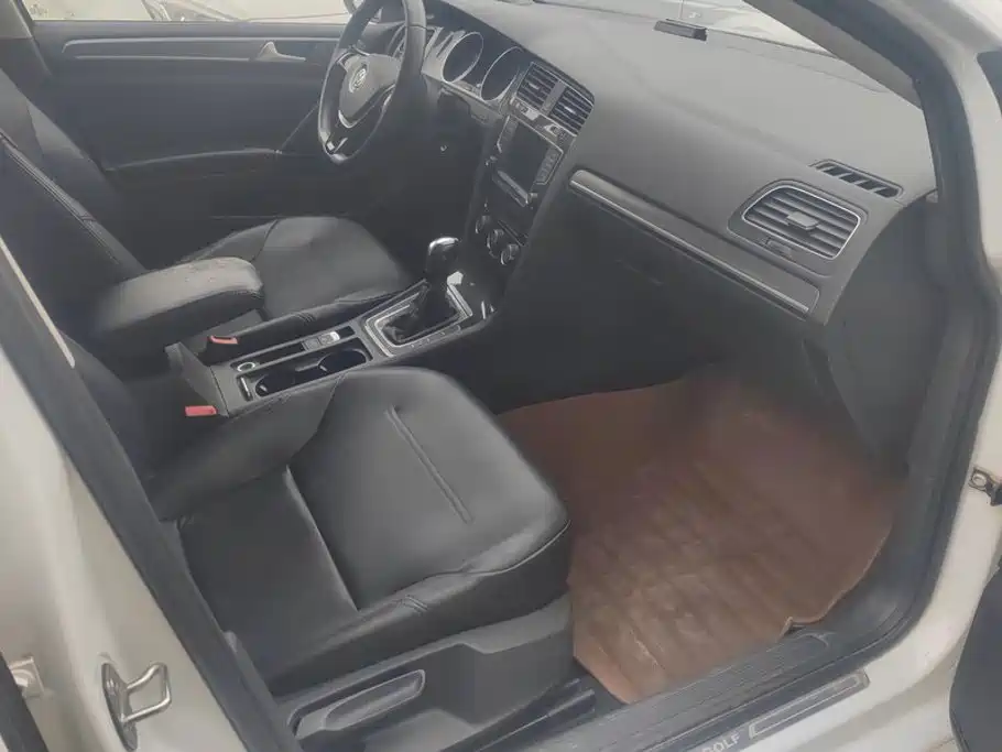 Volkswagen Golf — миниатюра 8