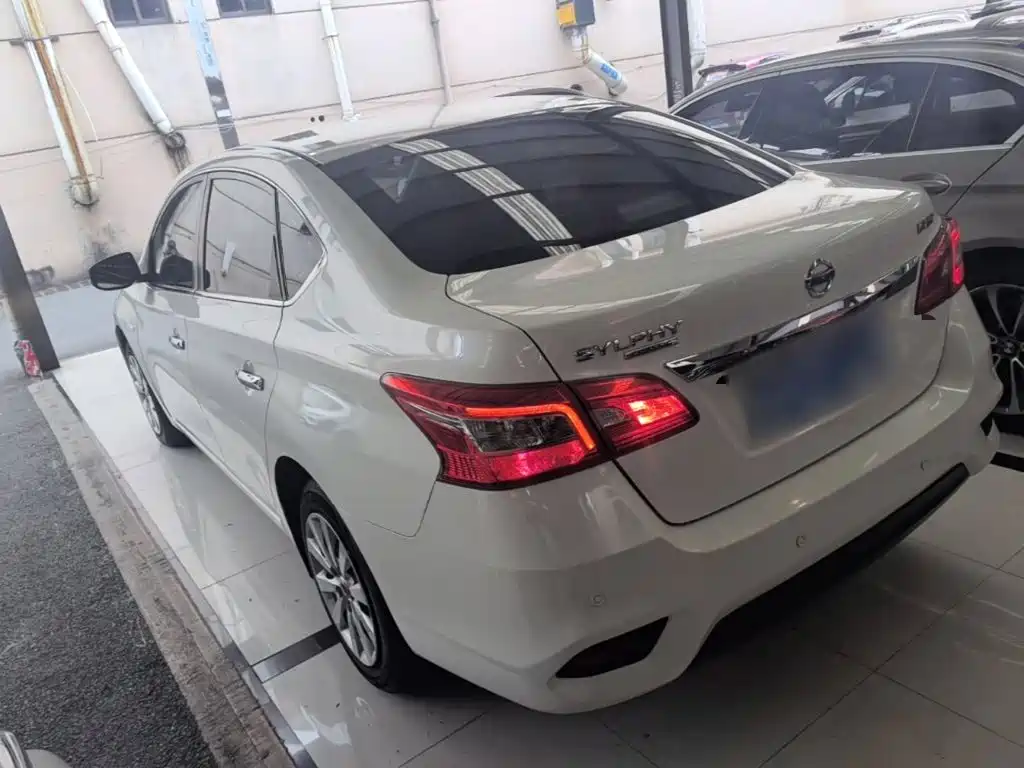 Nissan Sylphy — миниатюра 5