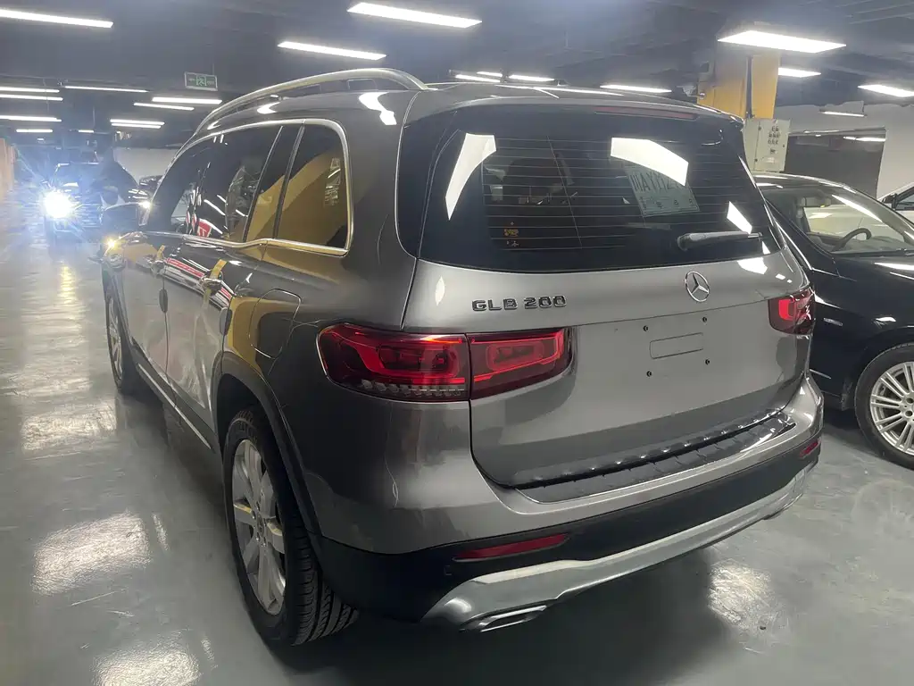 Mercedes-Benz GLB — миниатюра 7