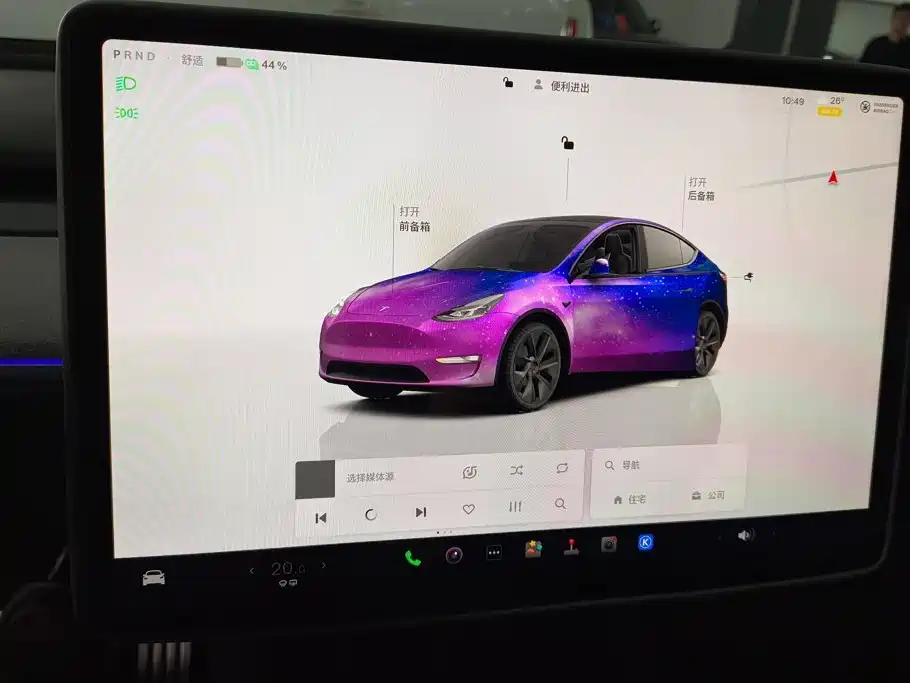 Tesla Model Y — миниатюра 14