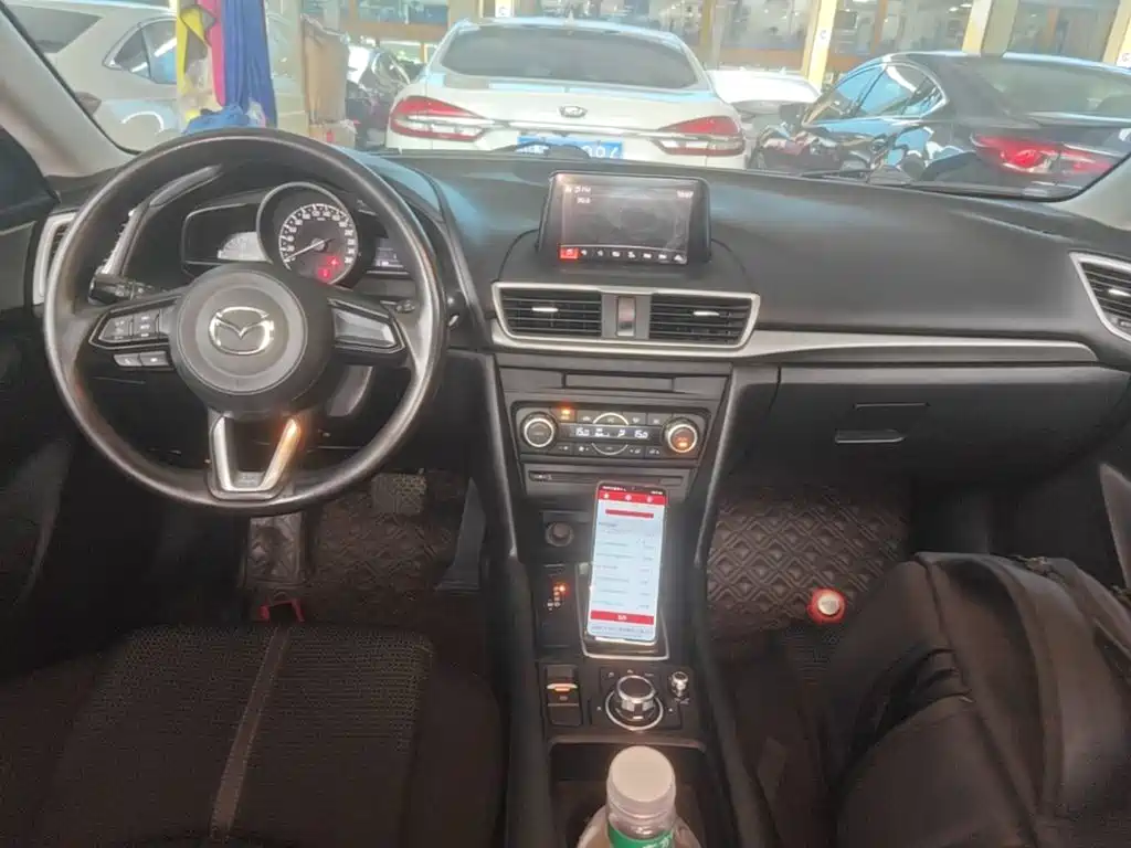 Mazda 3 Axela — миниатюра 10