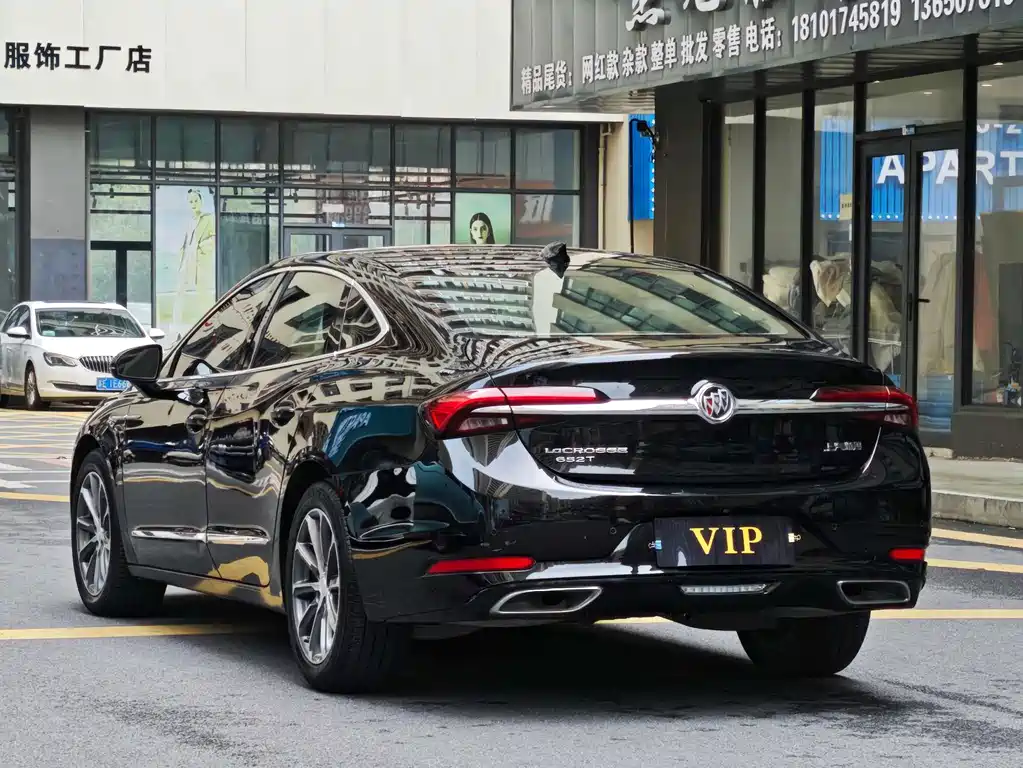 Buick LaCrosse — миниатюра 7