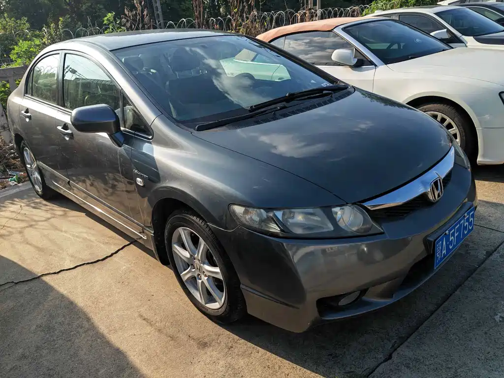 Honda Civic — миниатюра 2