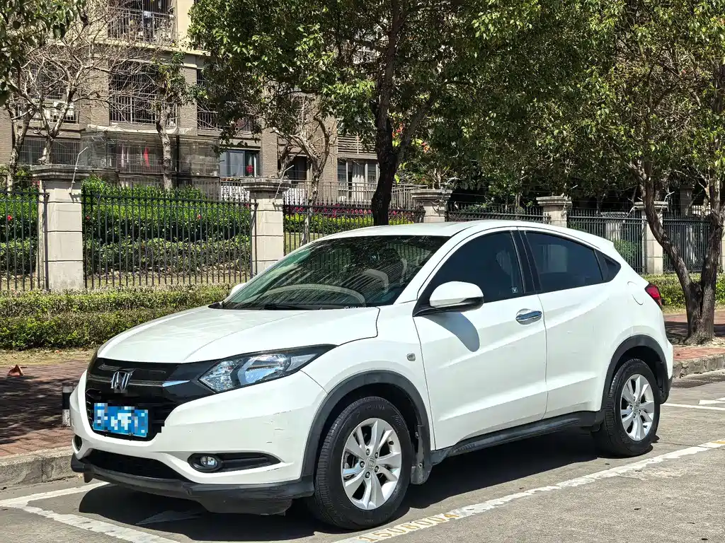 Honda Vezel 2016