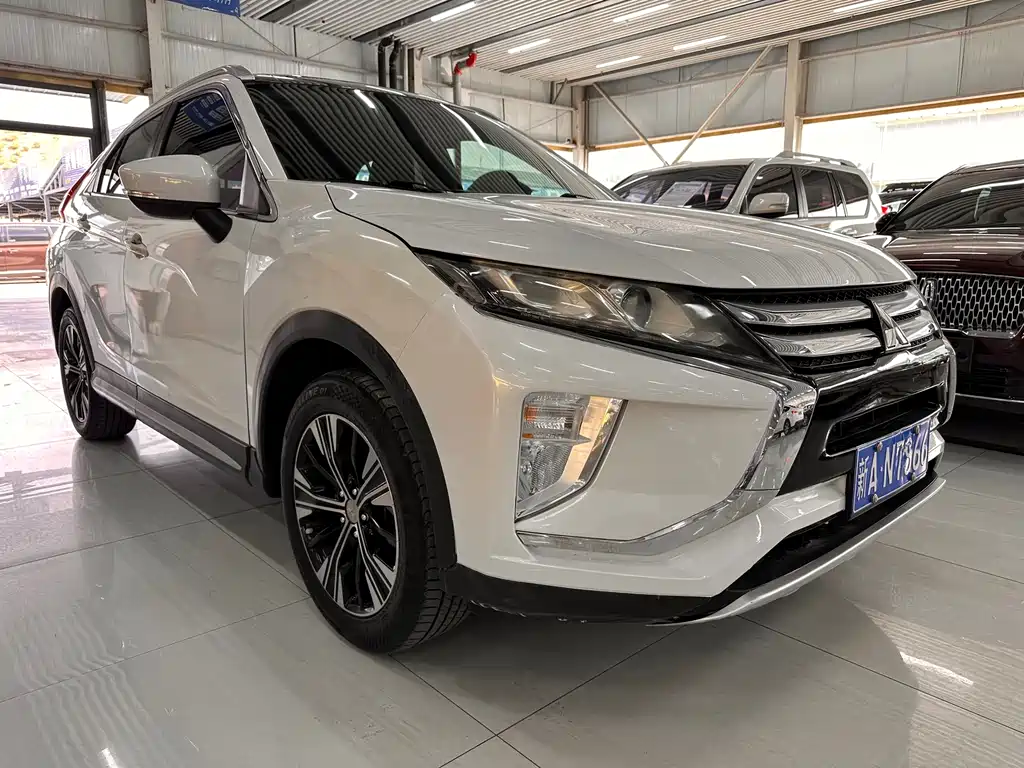 Mitsubishi Eclipse Cross — миниатюра 3