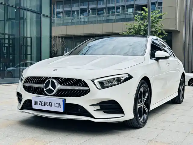 MERCEDES-BENZ  A CLASS 2023
