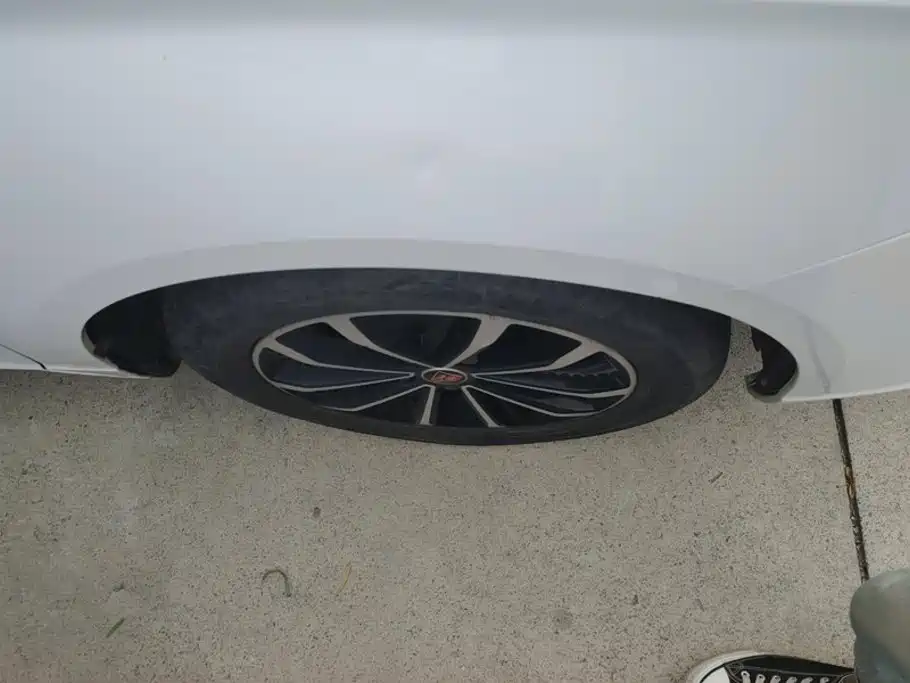 Roewe i5 — миниатюра 6