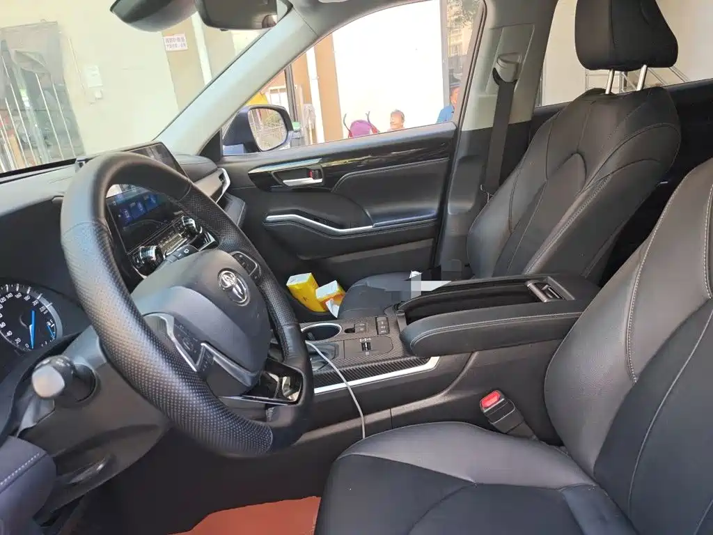 Toyota Highlander — миниатюра 11