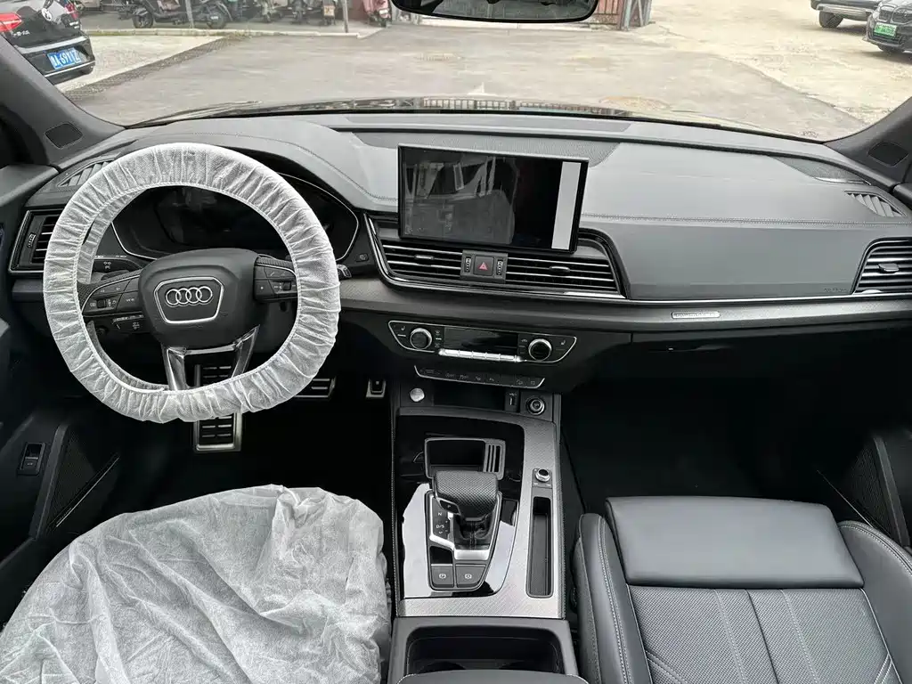 Audi Q5L — миниатюра 8