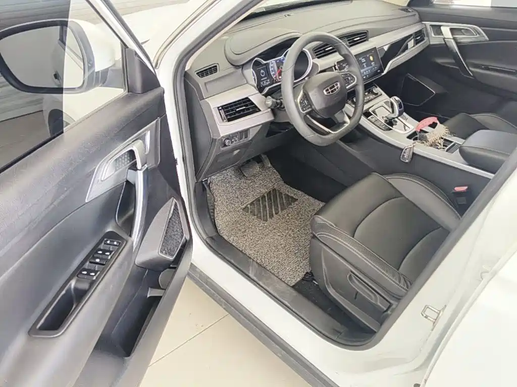 Geely Boyue — миниатюра 16