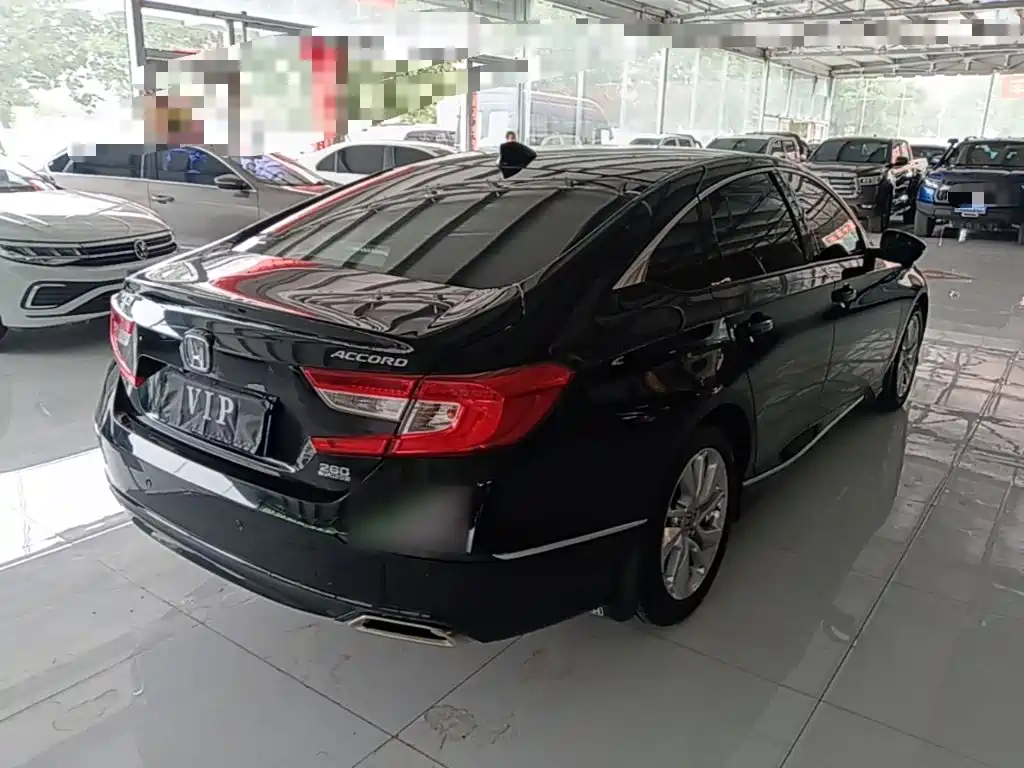 Honda Accord — миниатюра 7