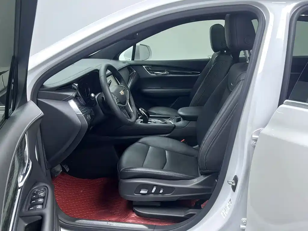 Cadillac XT5 — миниатюра 5