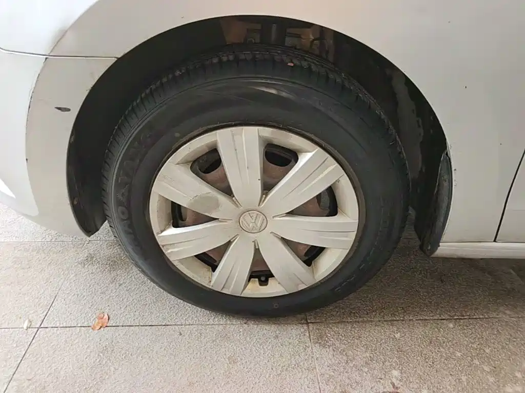 Volkswagen Jetta — миниатюра 23