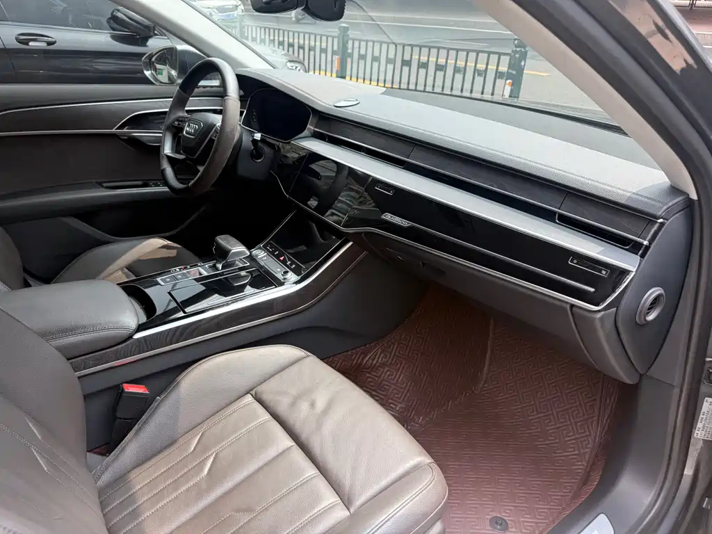 Audi A8 — фотографии объявления, Фото 11