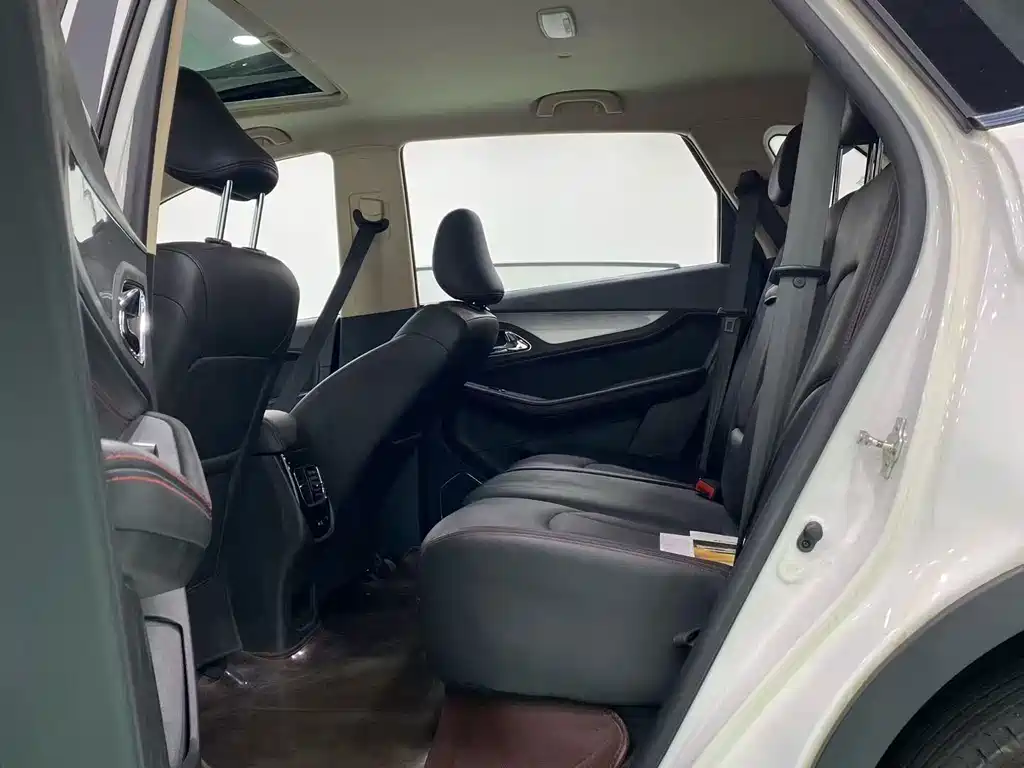 Baojun 560 — миниатюра 5