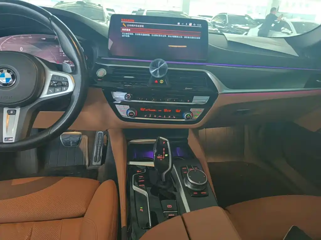 BMW 5 Series (Import) — миниатюра 13