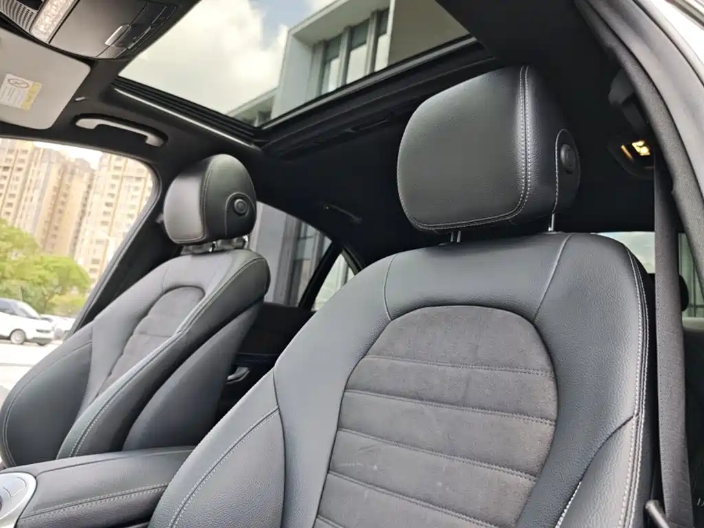 Mercedes-Benz C-Class — миниатюра 6
