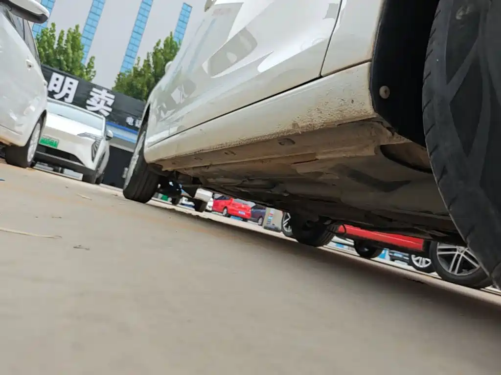 Volkswagen Santana — миниатюра 21