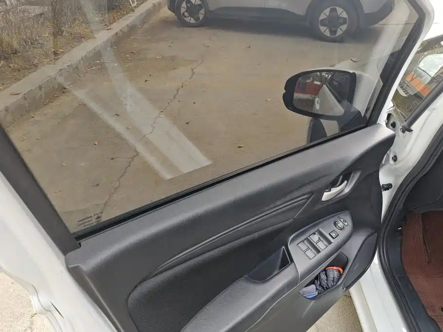 Honda Fit — миниатюра 7
