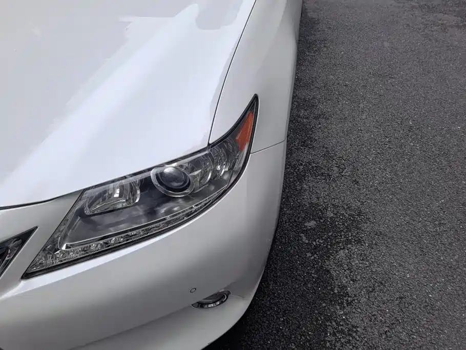 Lexus ES — миниатюра 5