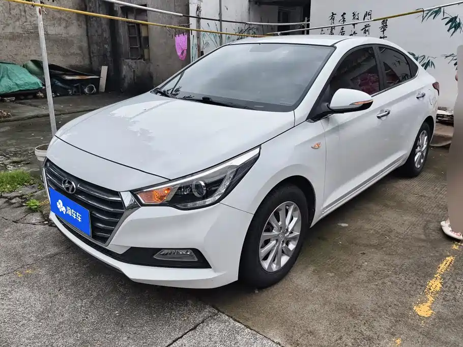 Hyundai Verna