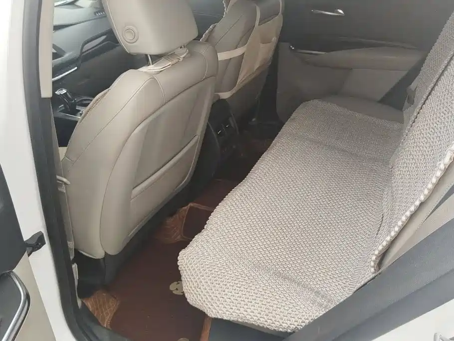 Cadillac XT4 — миниатюра 11