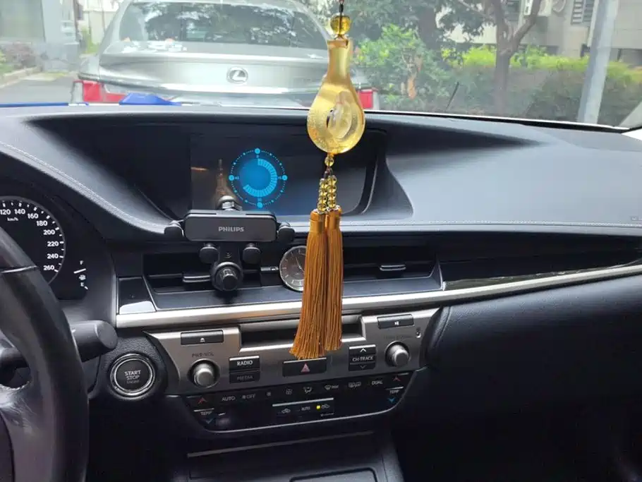 Lexus ES — миниатюра 13