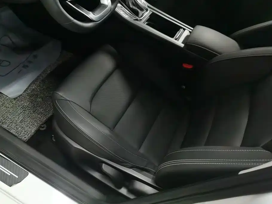 Geely Emgrand — миниатюра 9