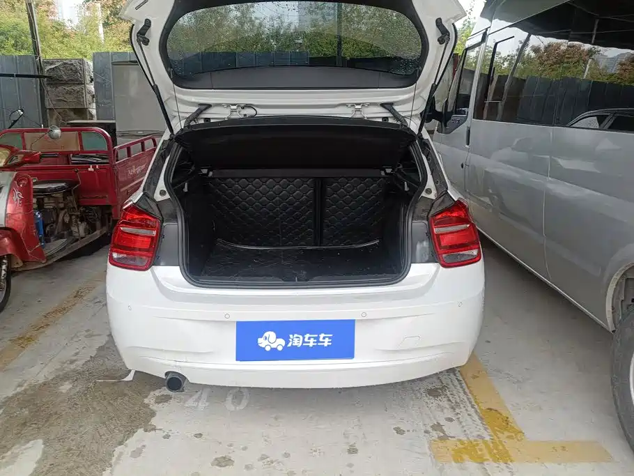 BMW 1 Series (Import) — миниатюра 4