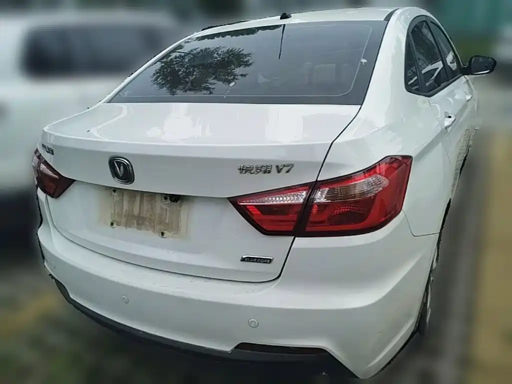 Changan V7 — миниатюра 8