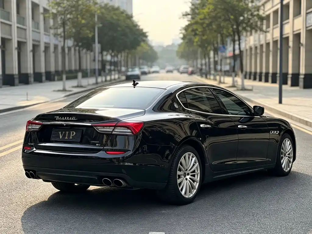 Maserati Quattroporte — миниатюра 9