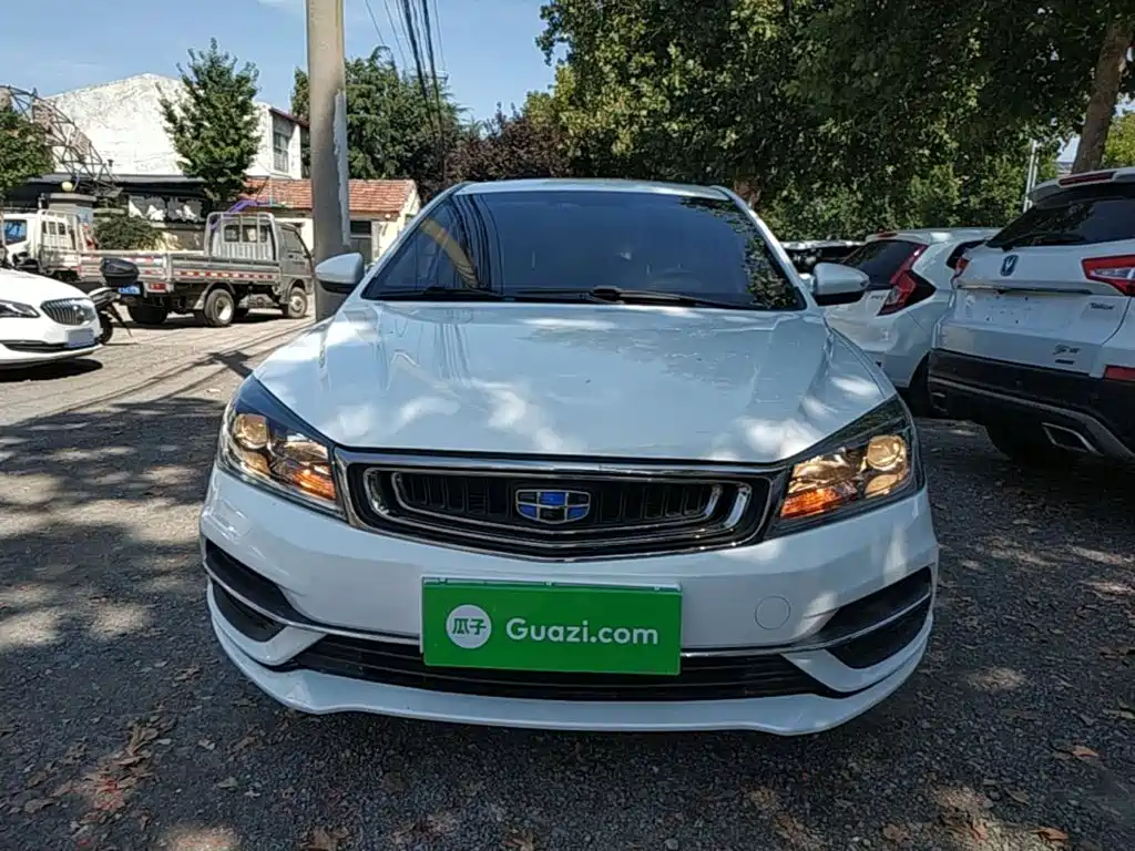 Geely Emgrand — миниатюра 3