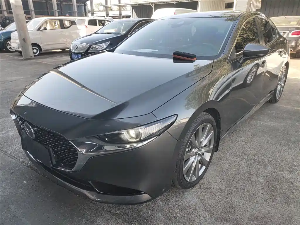 Mazda 3 Axela 2024
