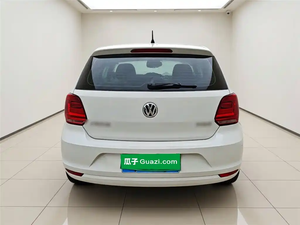 Volkswagen Polo 2016 1.4L MT