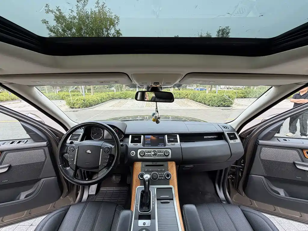 Land Rover Sport — миниатюра 6