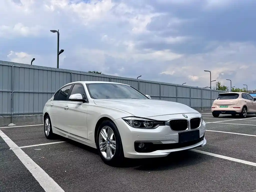 BMW 3 Series — миниатюра 3