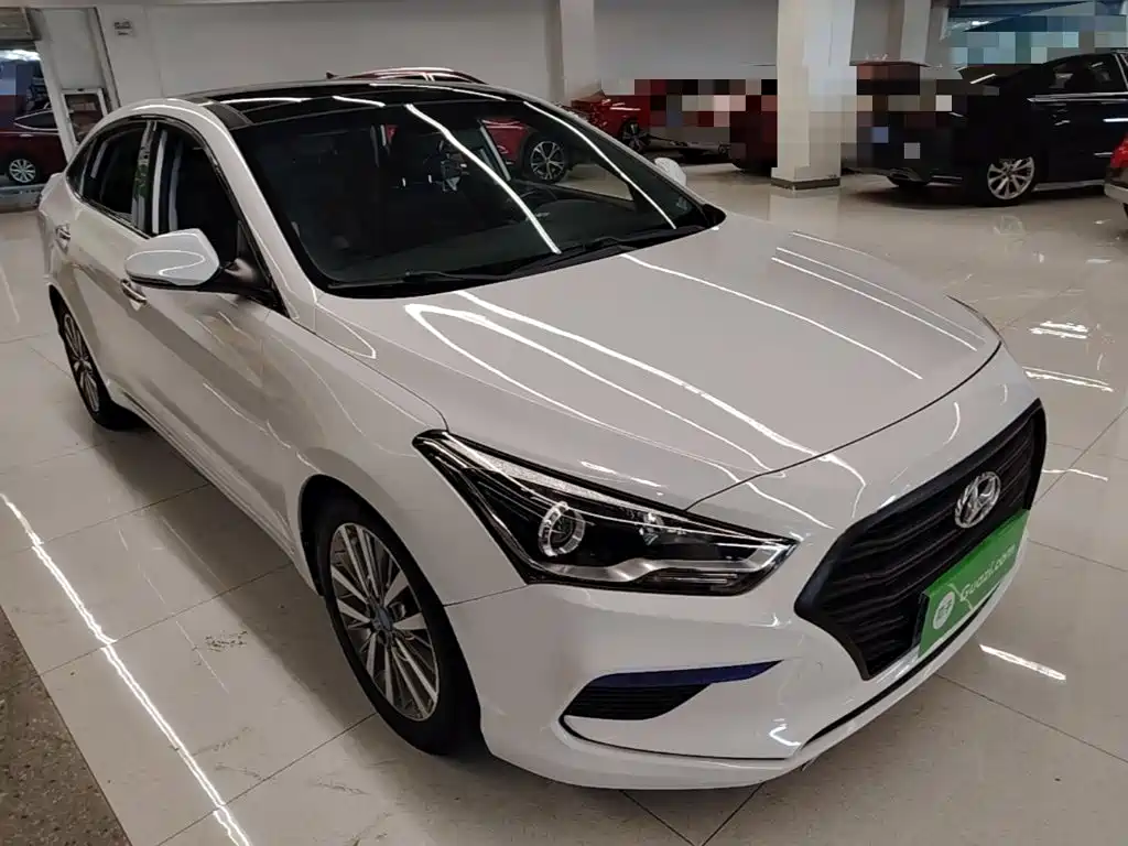 Hyundai Mistra — миниатюра 4