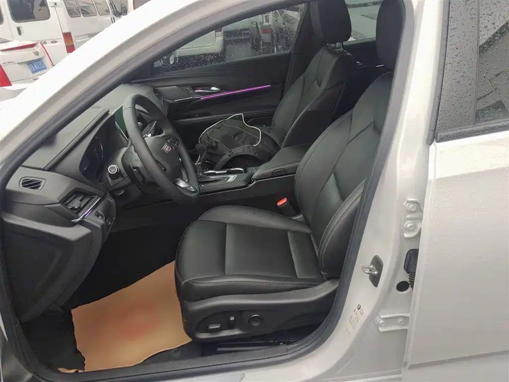 Cadillac CT4 2022 28T