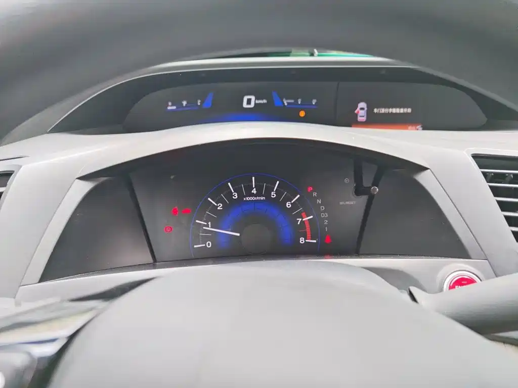 Honda Civic — миниатюра 12