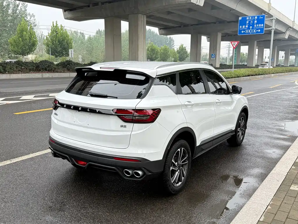 Geely Binyue — миниатюра 6