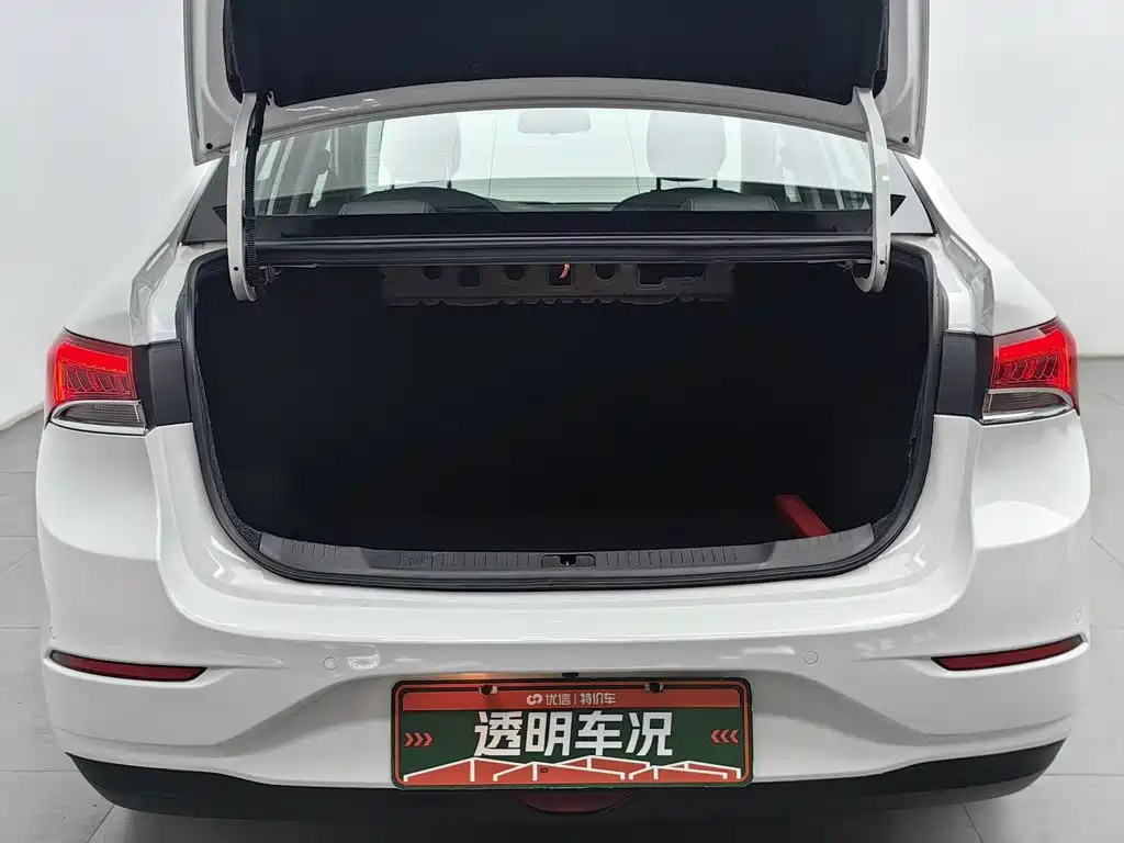 Buick Excelle — миниатюра 16