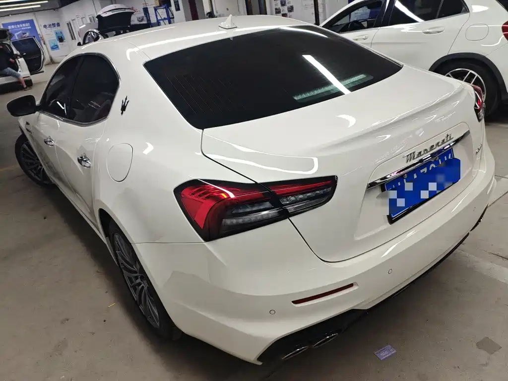 Maserati Ghibli — миниатюра 9