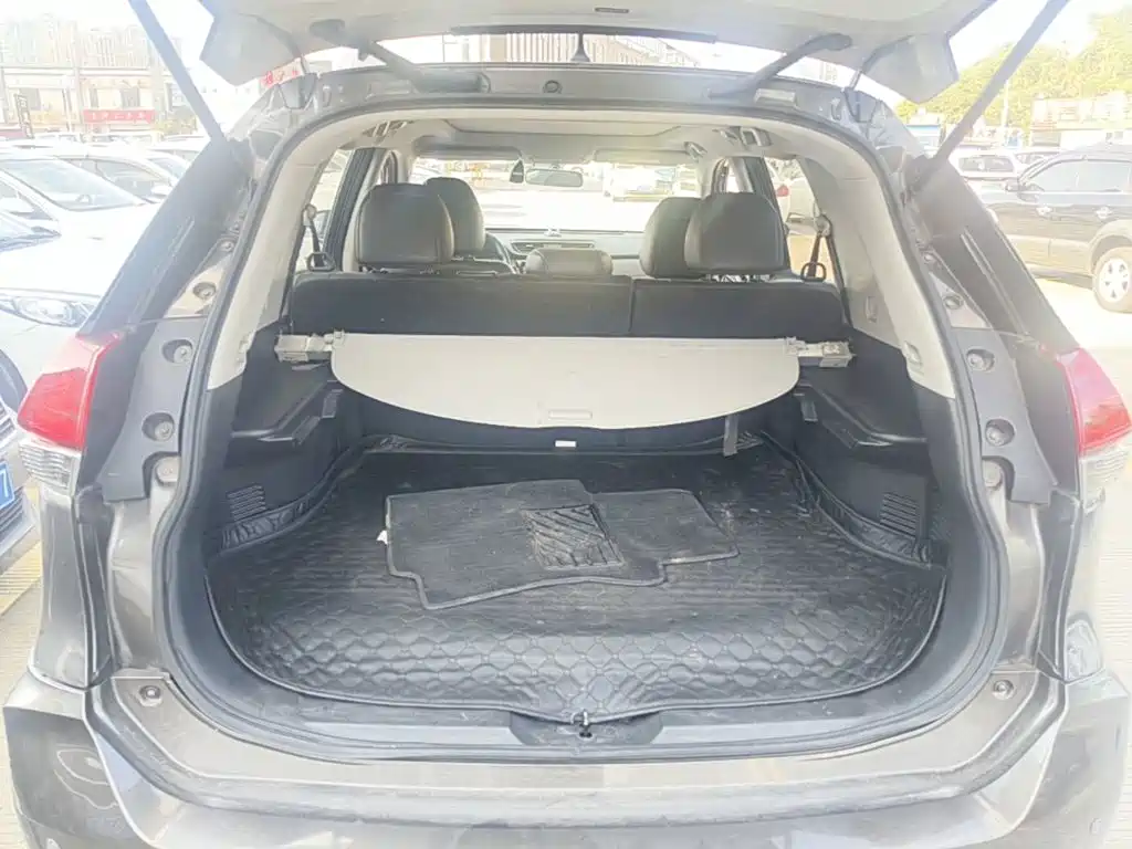 Nissan X-Trail — миниатюра 19
